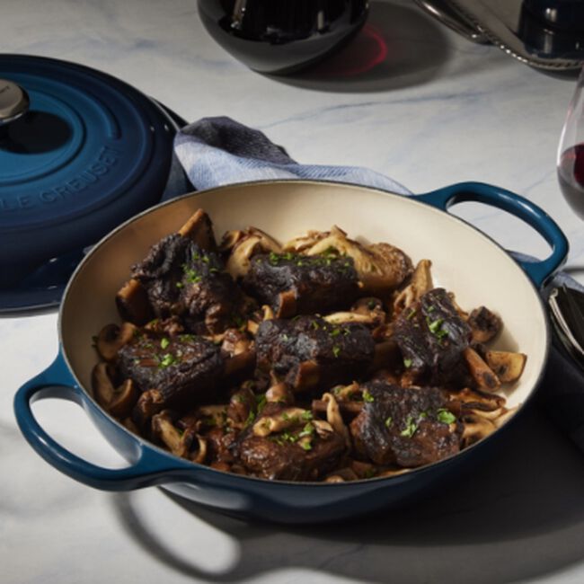 Cast Iron Signature Shallow CasseroleNuit image number 1